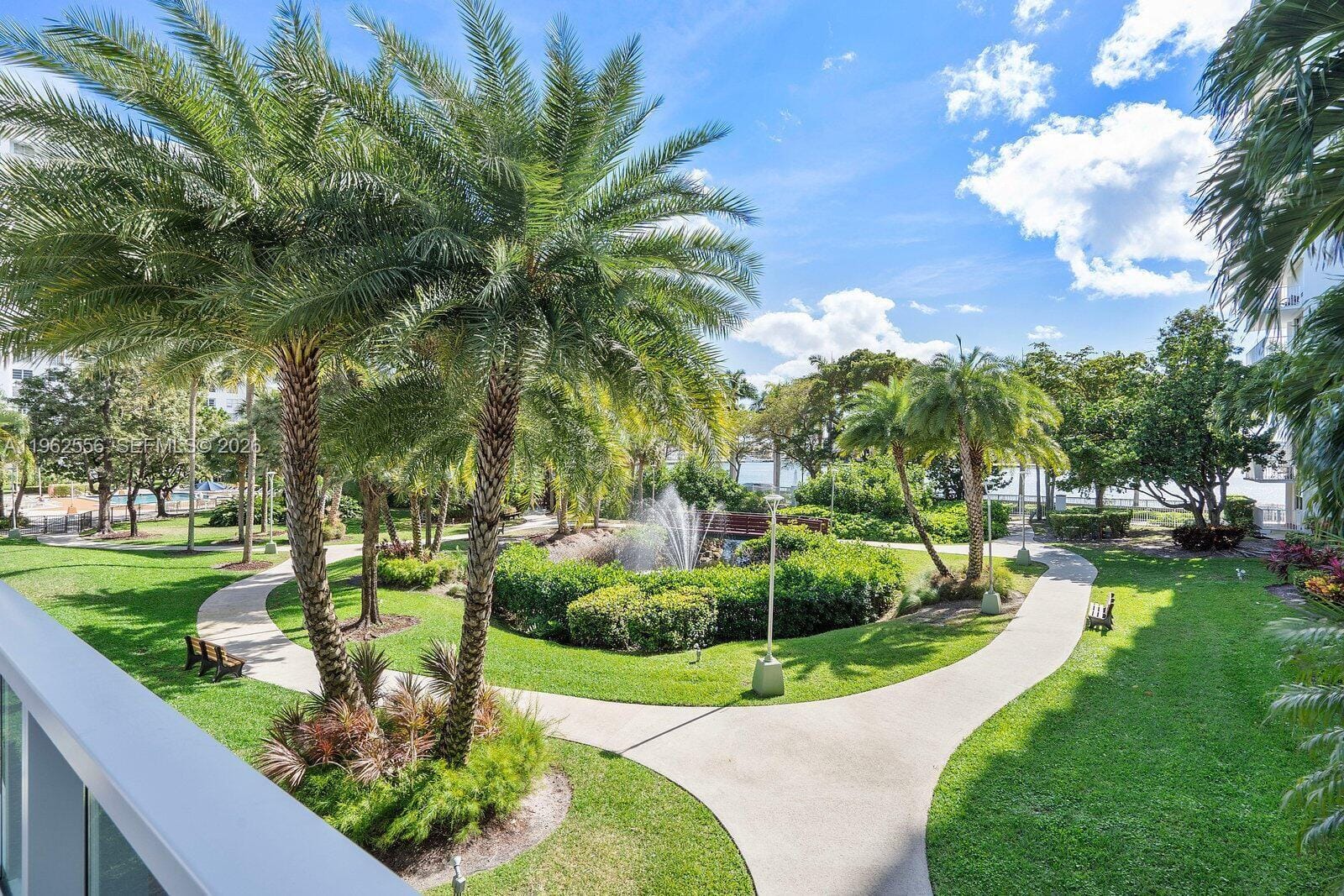 2801 NE 183rd Street 1607W, Aventura, FL 33160 photo 11