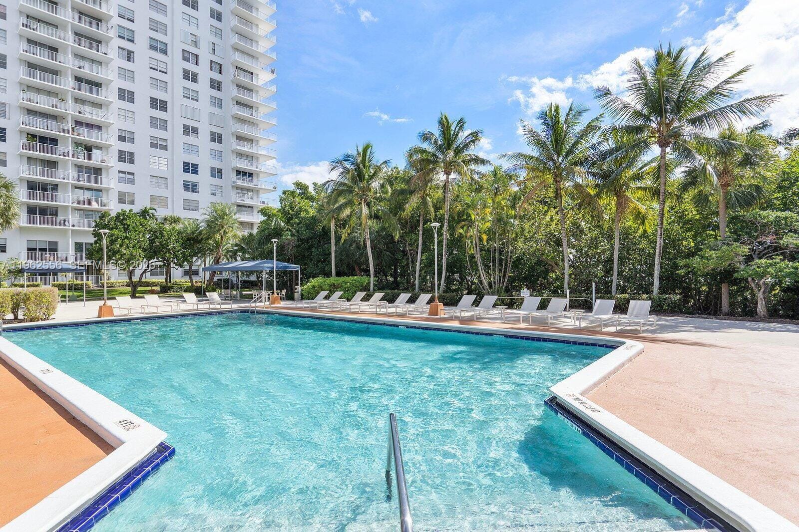 2801 NE 183rd Street 1607W, Aventura, FL 33160 photo 13