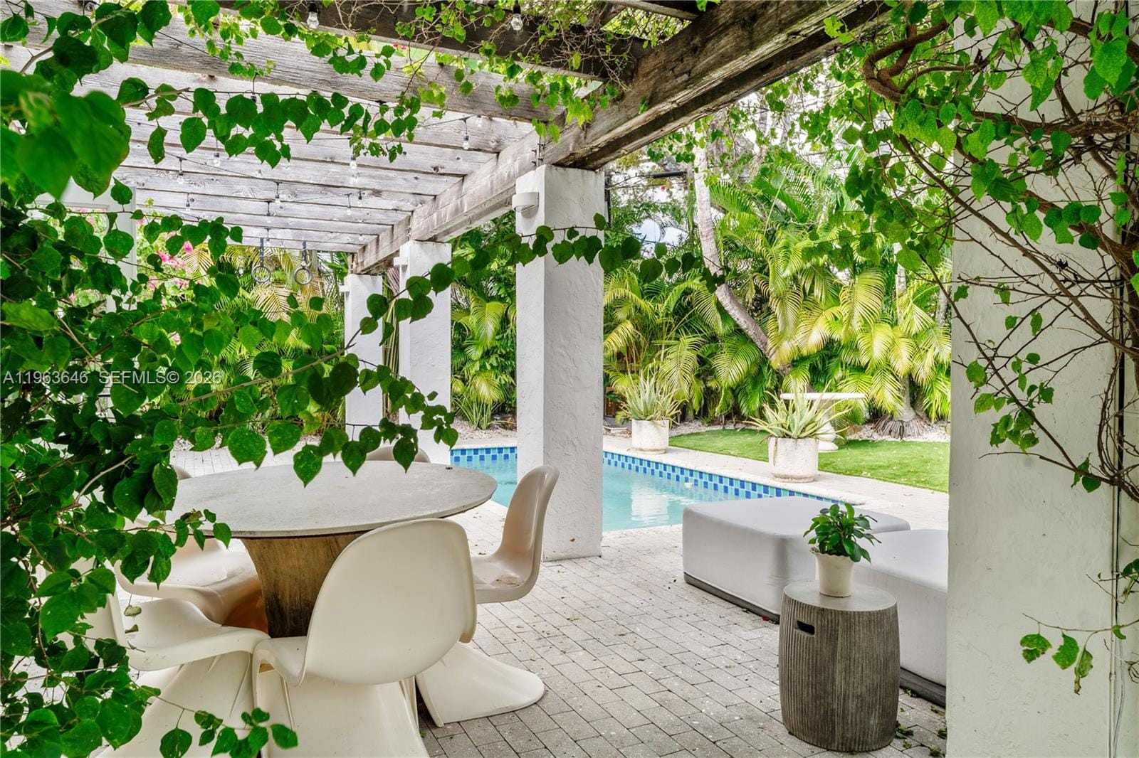 4108 Palmarito Street, Coral Gables, FL 33146 photo 2