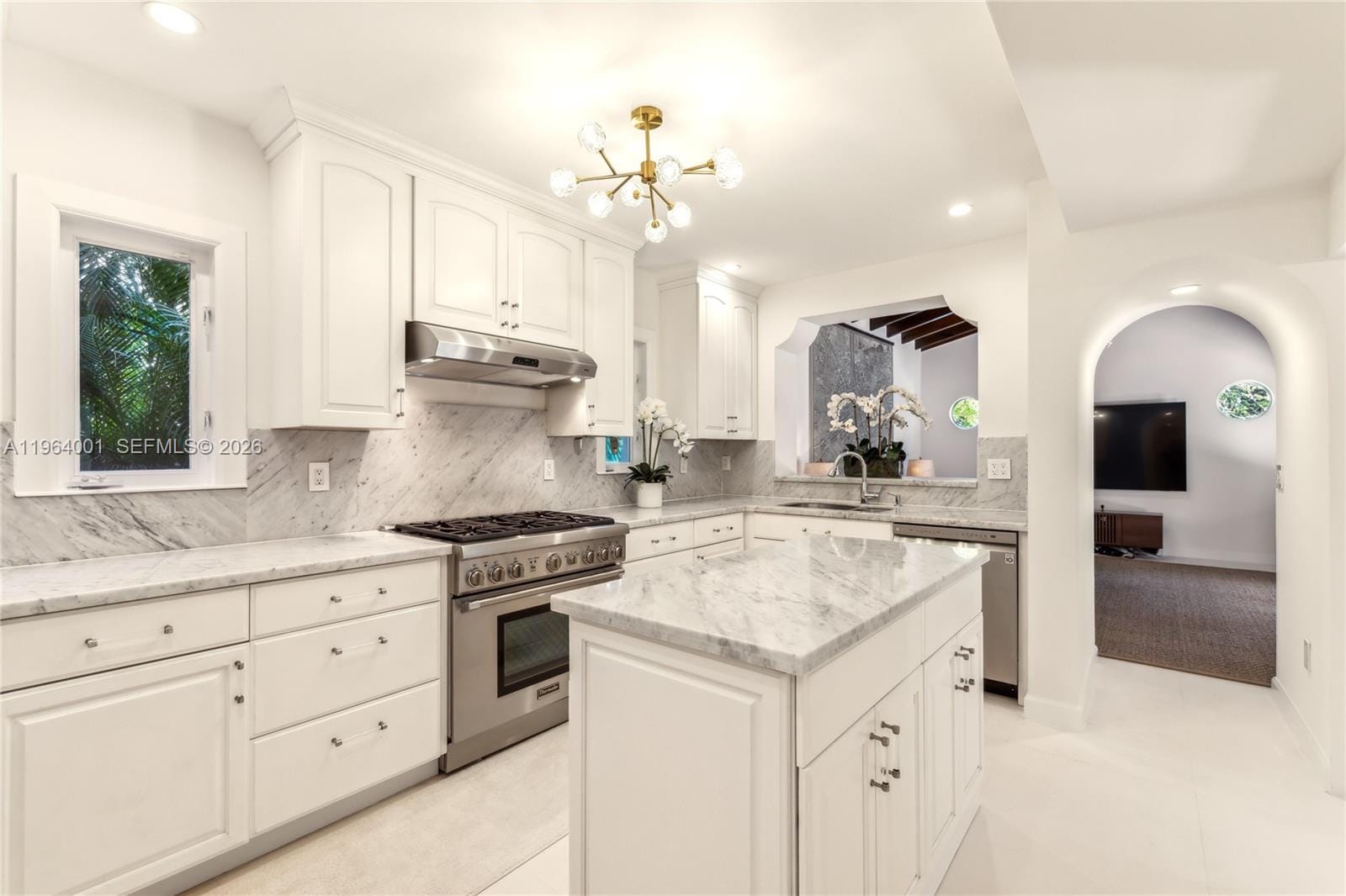 5711 N Bay Road, Miami Beach, FL 33140 photo 5