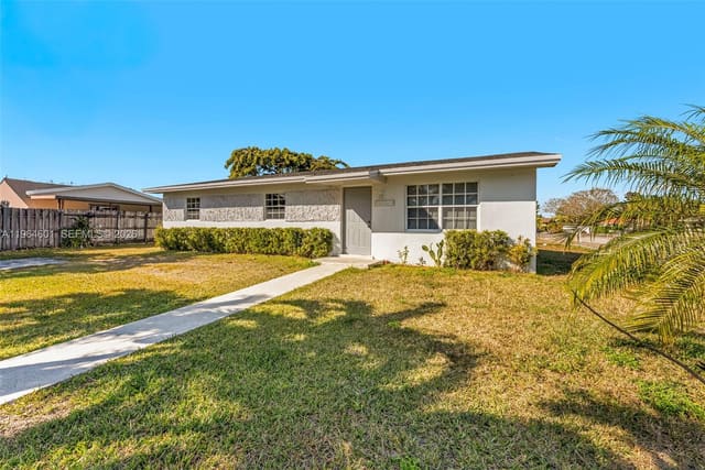 15231 SW 302nd Street, Homestead, FL 33033
