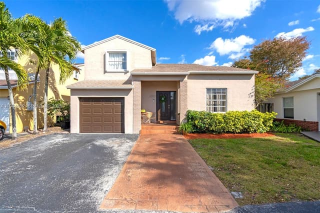 8253 NW 192nd Terrace, sold in Westbrooke At Avalon Sec, Hialeah, FL