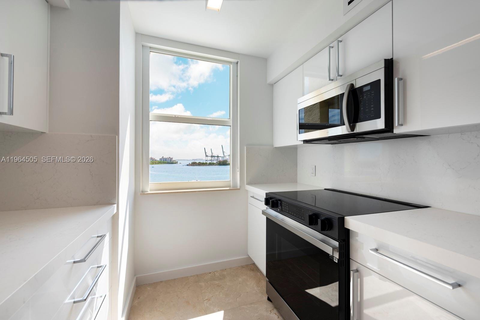 90 Alton Road 902 — photo 12