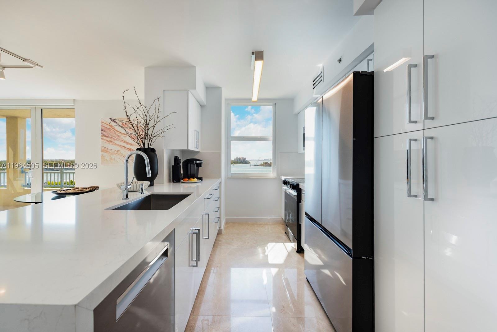 90 Alton Road 902, Miami Beach, FL 33139 photo 15