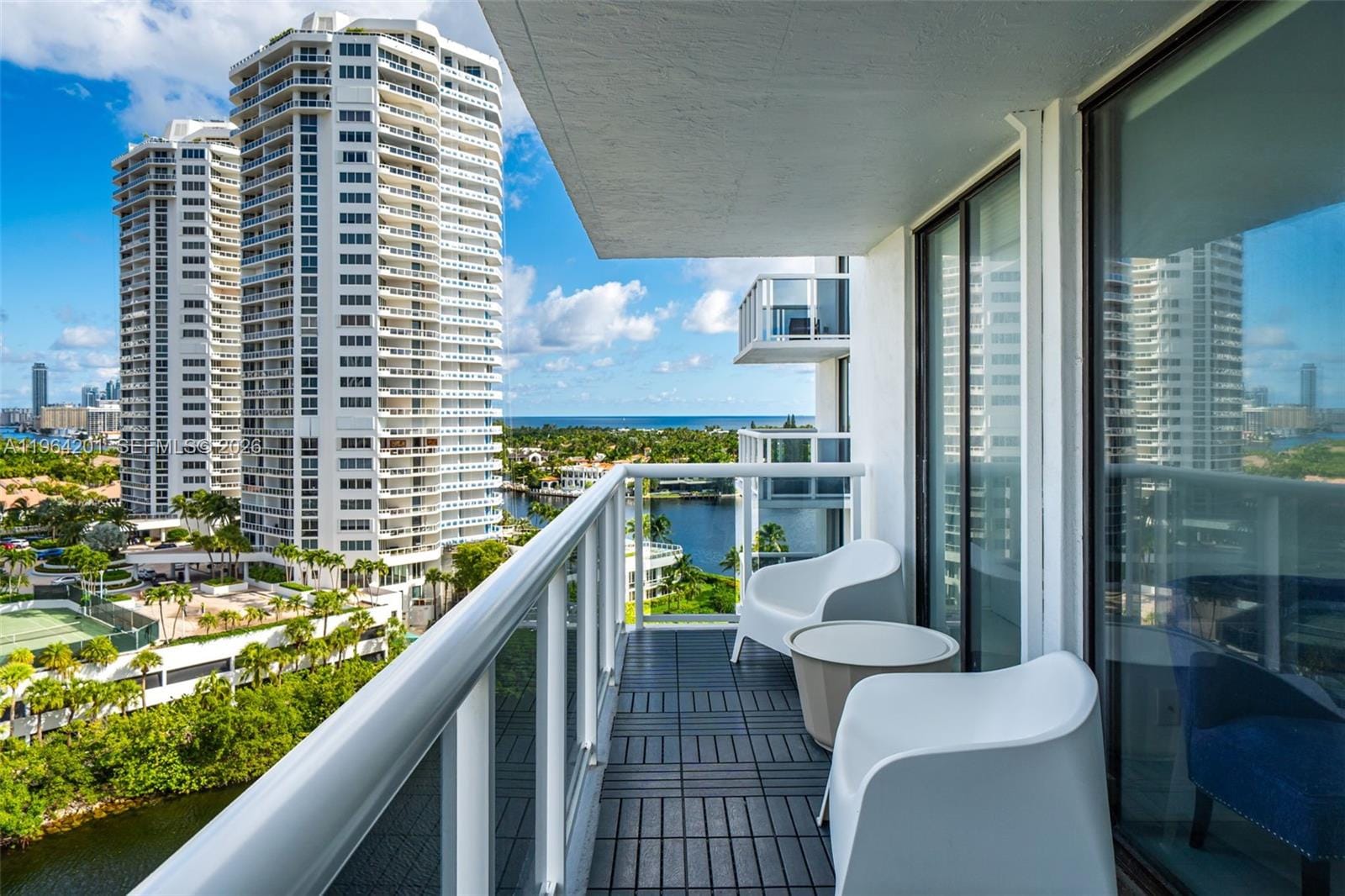 20505 E Country Club Drive 1232, Aventura, FL 33180