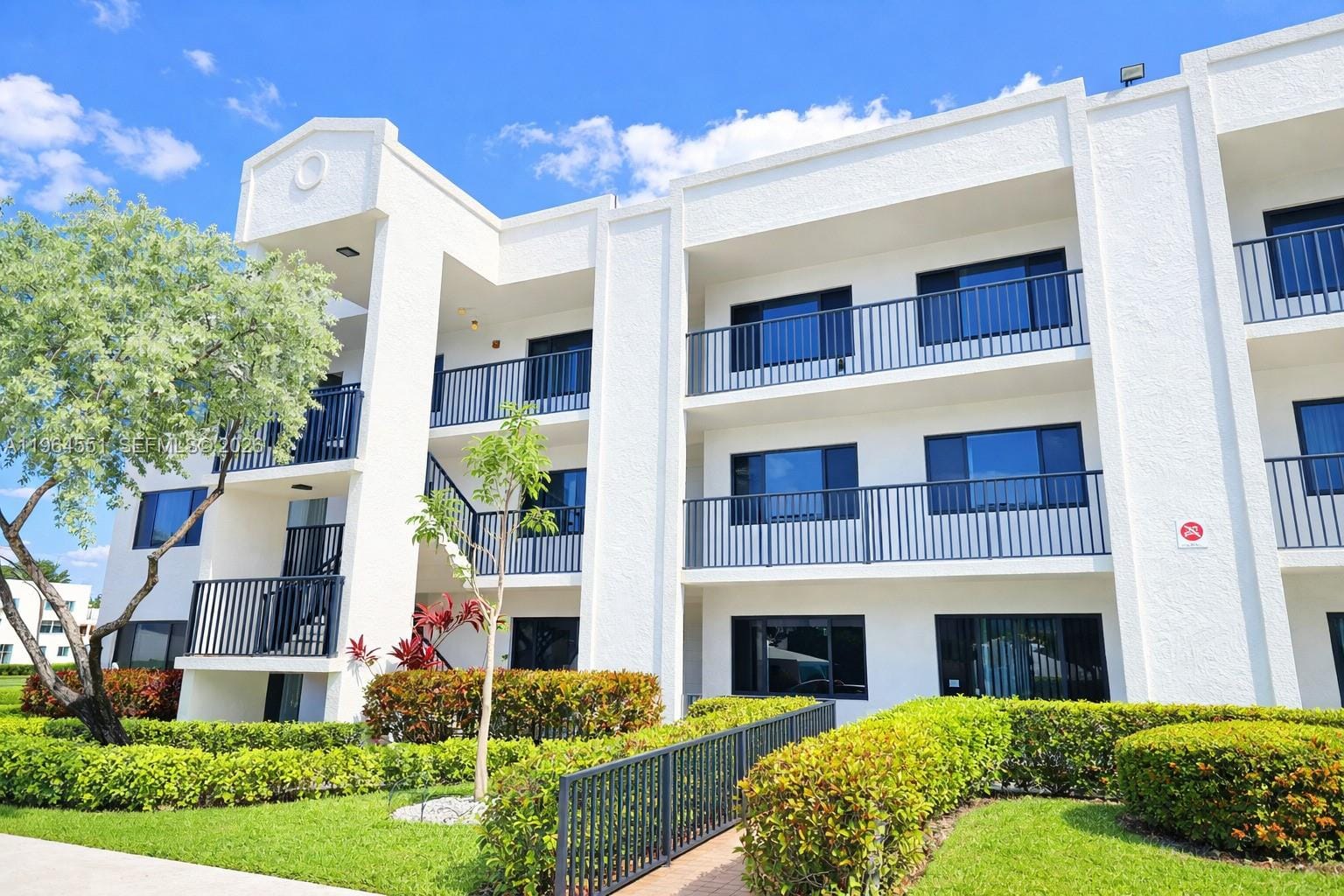 10722 W Clairmont Circle 102, Tamarac, FL 33321