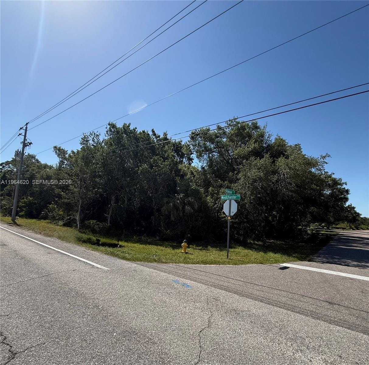 23124 Westchester Boulevard, FL 33980 photo 2