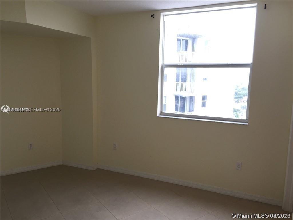 1 Glen Royal Parkway 1404, Miami, FL 33125 photo 9