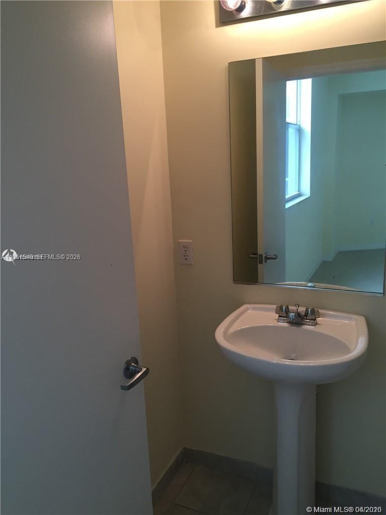 1 Glen Royal Parkway 1404, Miami, FL 33125 photo 10
