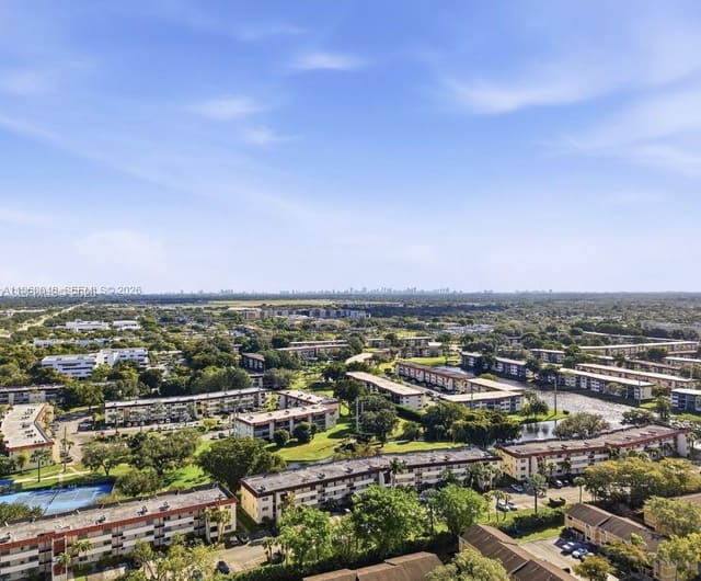 300 S Hollybrook Drive 203, Pembroke Pines, FL 33025