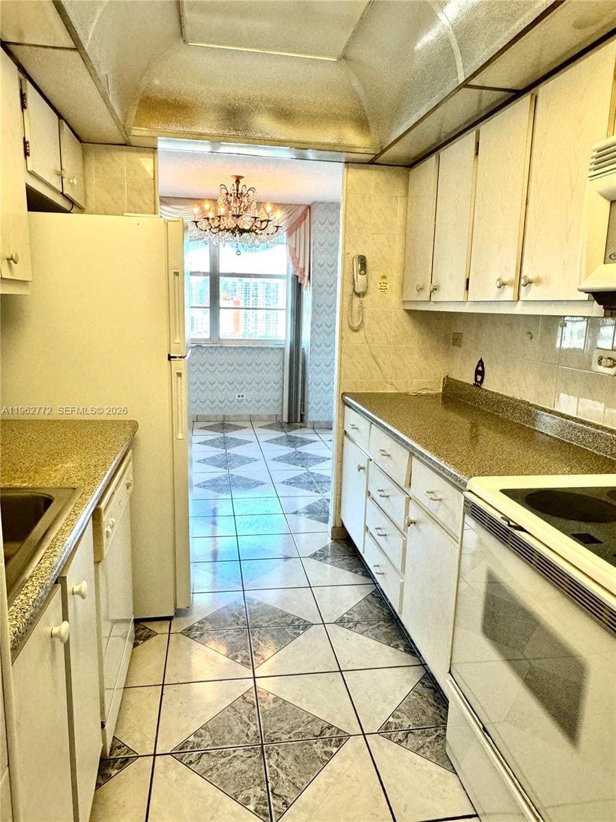 251 174th Street 1715, Sunny Isles Beach, FL 33160 photo 13