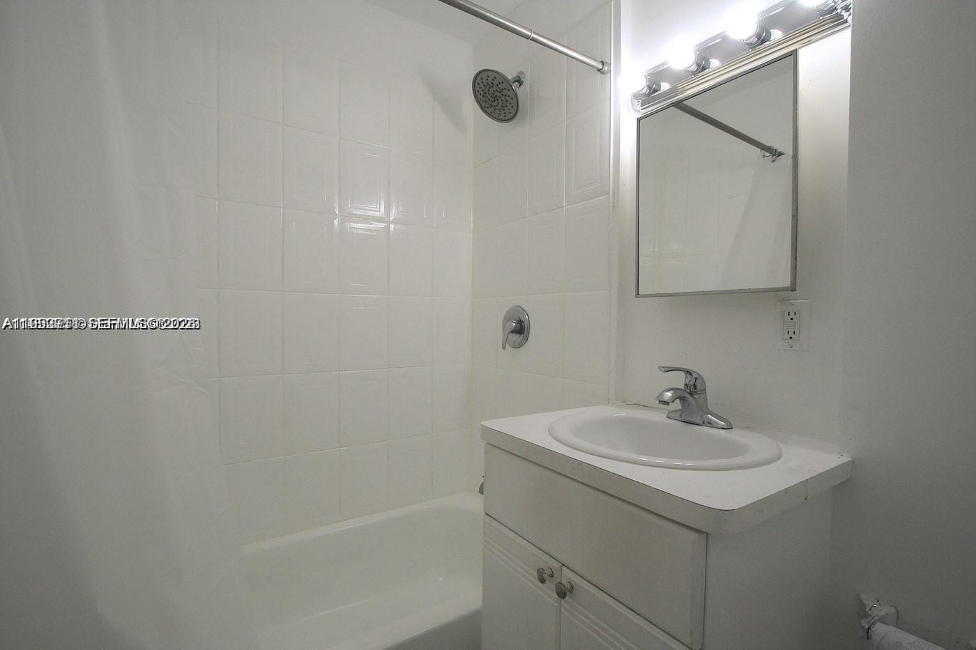 820 Euclid Avenue 106, Miami Beach, FL 33139 photo 13
