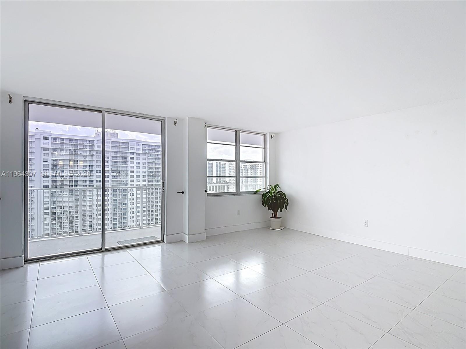 2801 NE 183rd Street 1504W, Aventura, FL 33160 photo 27