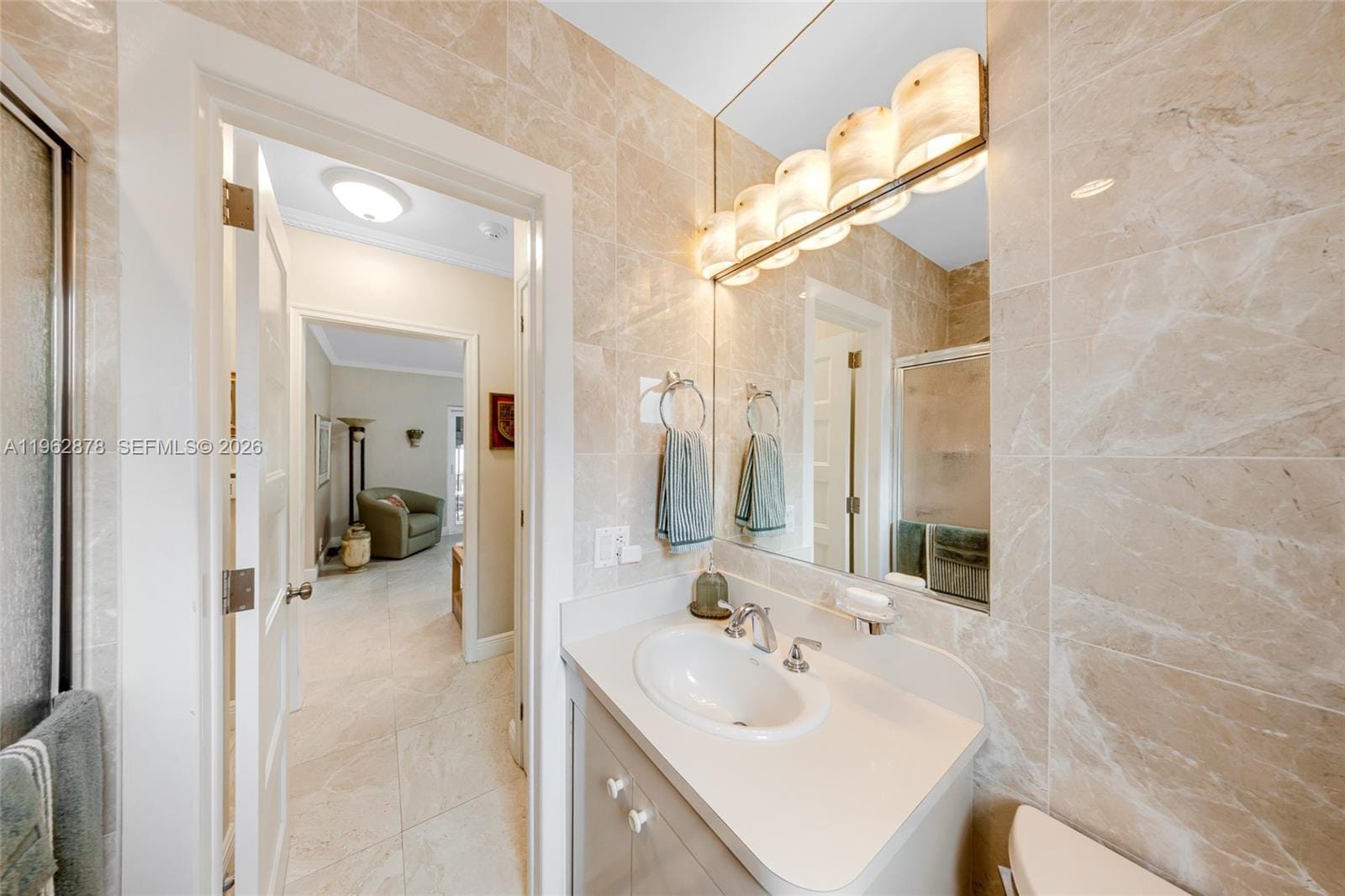 564 De Leon Drive, Miami Springs, FL 33166 photo 6