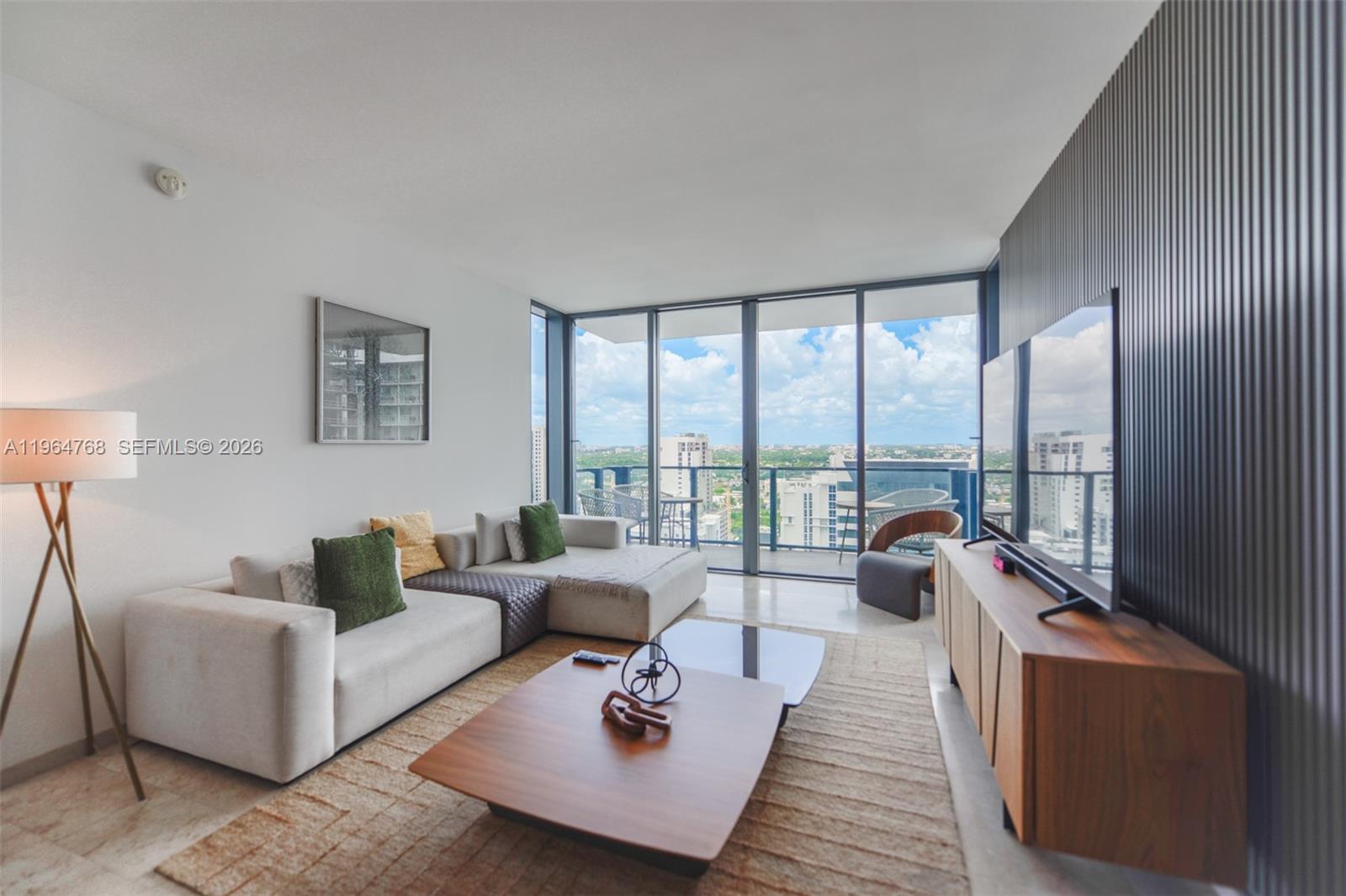 88 SW 7th Street 2204, Miami, FL 33130 photo 6