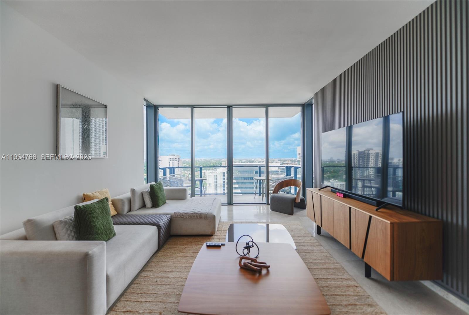 88 SW 7th Street 2204, Miami, FL 33130 photo 7