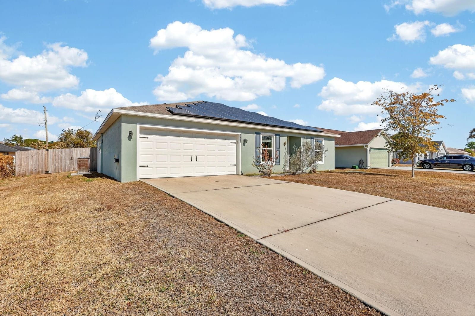325 SW Ray Avenue — photo 3