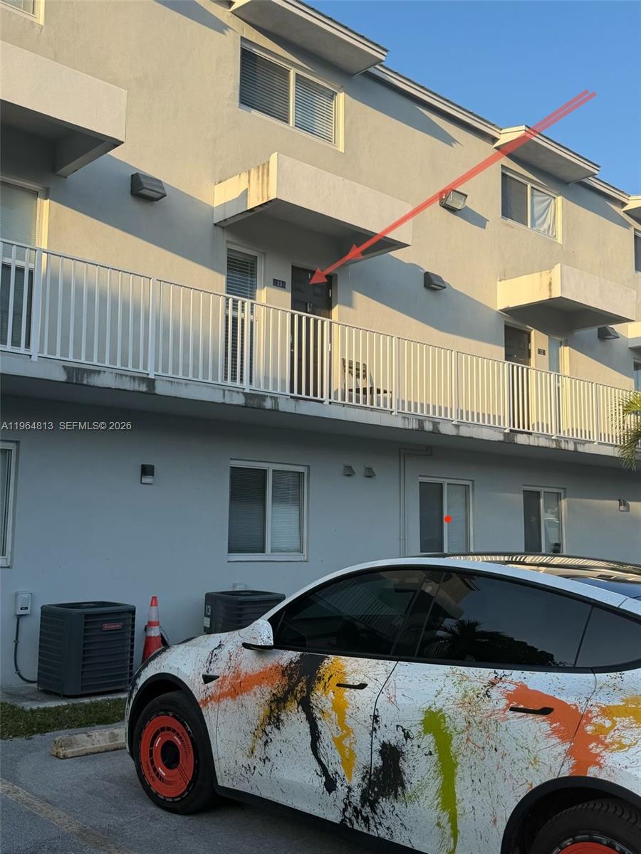 1955 NW 5th Place 13, Miami, FL 33136, Miami