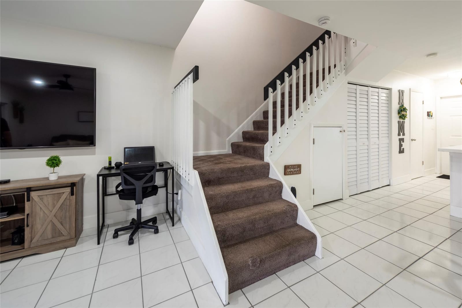 334 NW 103rd Terrace 334, Pembroke Pines, FL 33026 photo 15