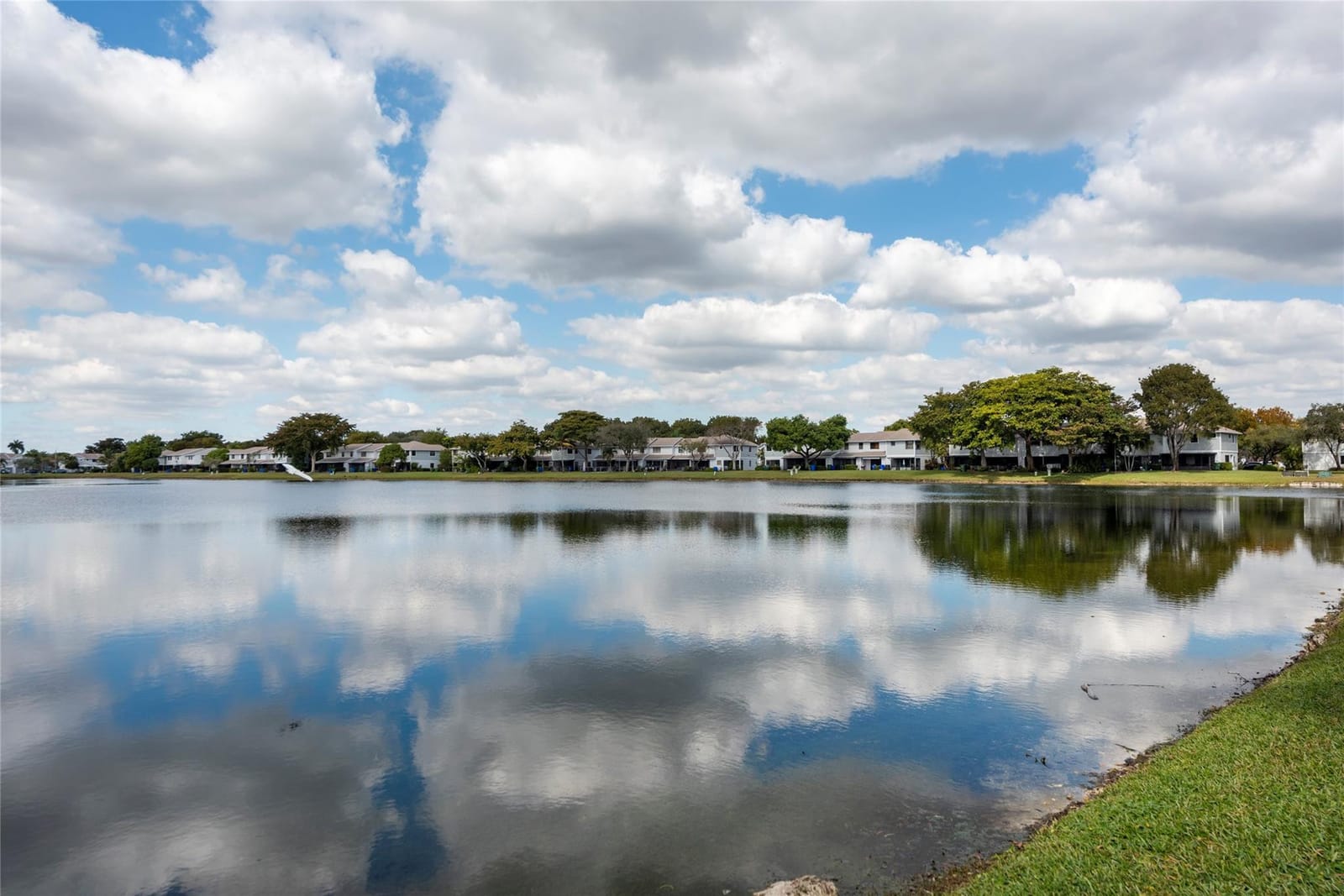334 NW 103rd Terrace 334, Pembroke Pines, FL 33026 photo 25