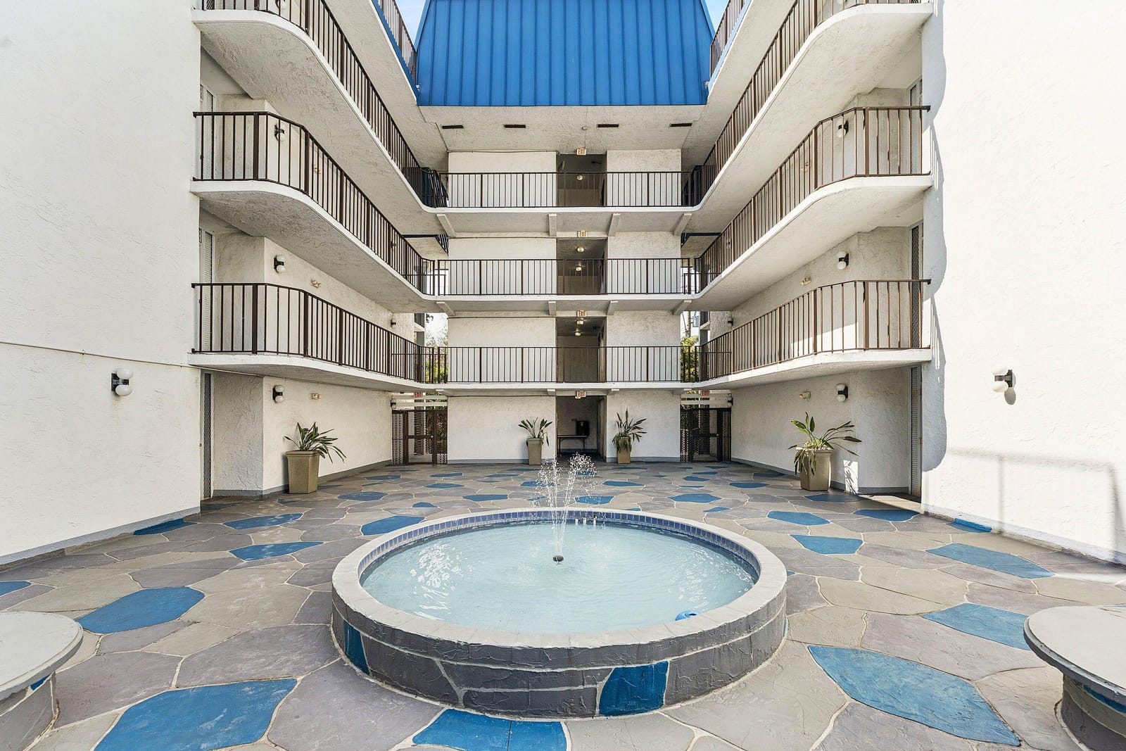 3909 N Ocean Boulevard 106, Fort Lauderdale, FL 33308 photo 2