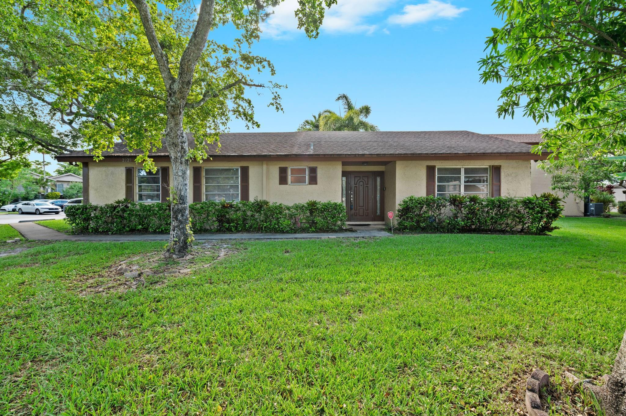 2229 Nova Village Drive, Davie, FL 33317, Davie