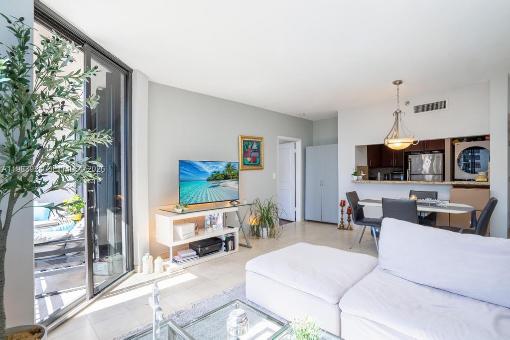 540 Brickell Key Drive 1619, Miami, FL 33131, Miami