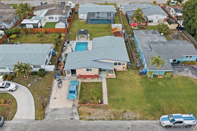 7121 Wilson Street, sold in Heritage Homes, Hollywood, FL