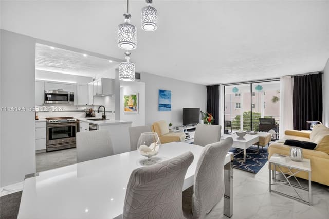 2801 Somerset Drive 205, Lauderdale Lakes, FL 33311