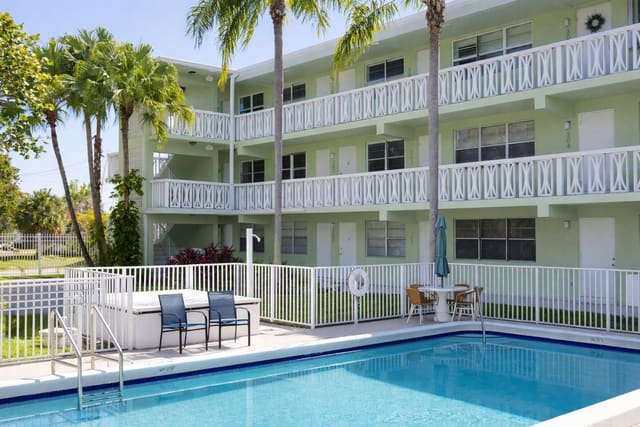 1900 NE 8th Court 201, sold in Gateway Arms Condo, Fort Lauderdale, FL