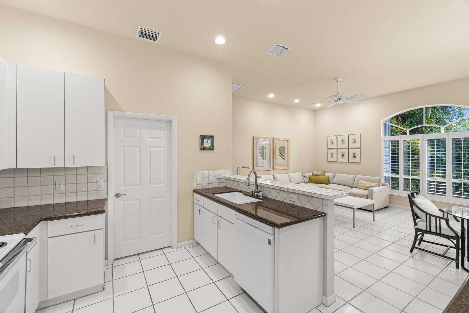 23298 Torre Circle — photo 10