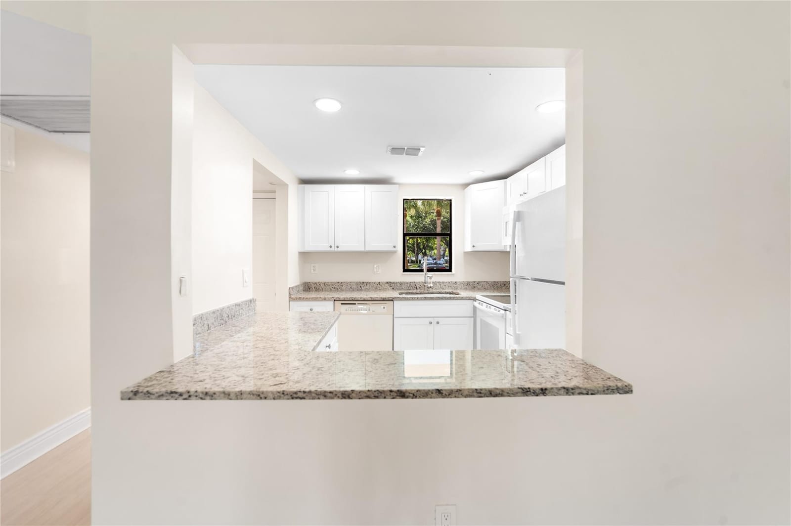9355 SW 8th Street 110, Boca Raton, FL 33428 photo 9