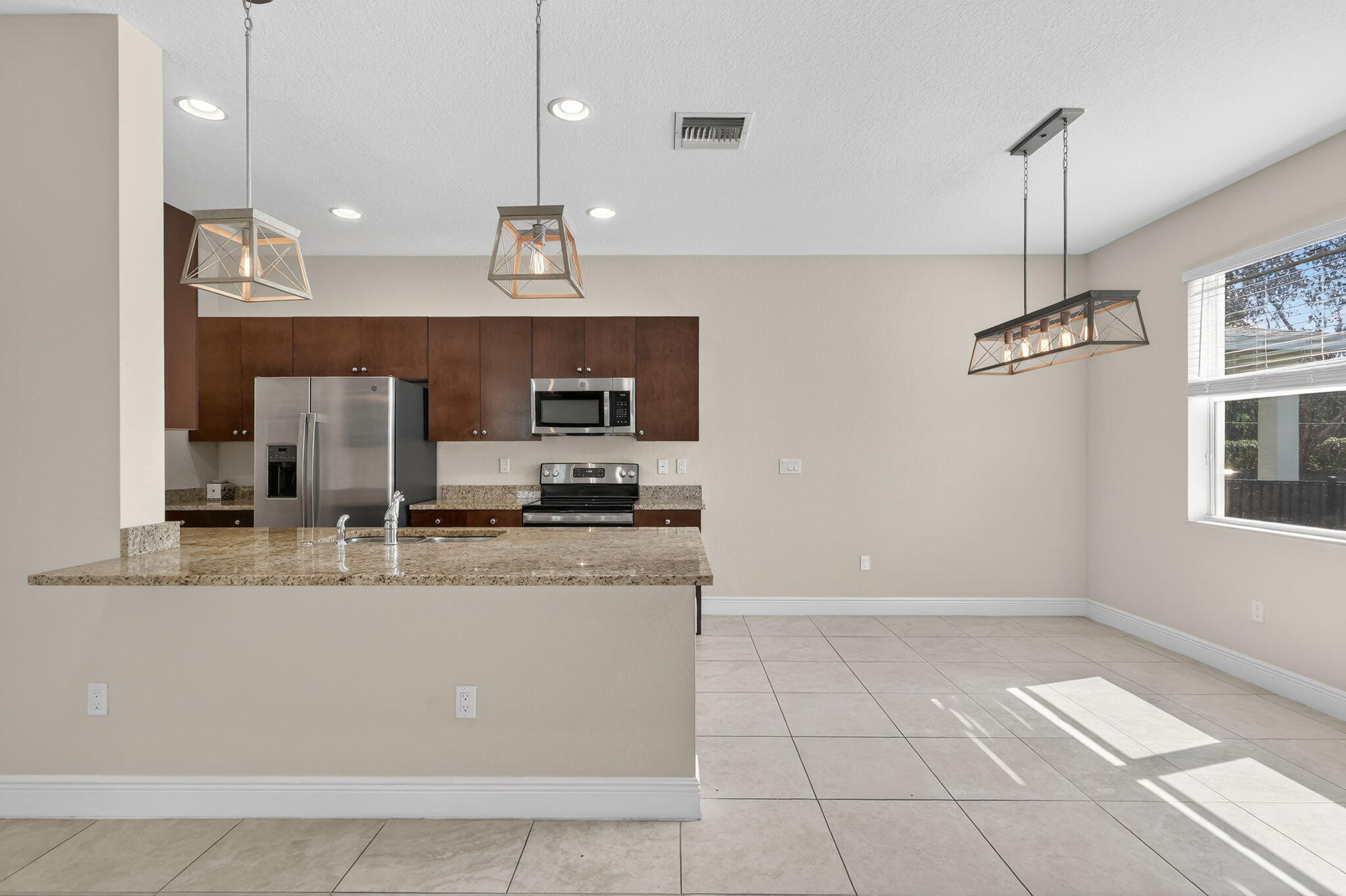 1609 NW Cataluna Cir Circle — photo 12