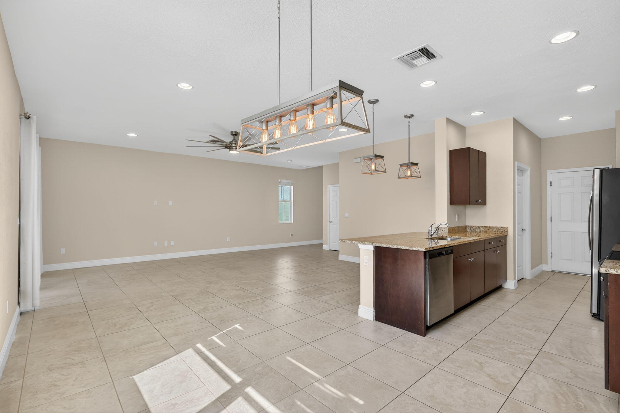 1609 NW Cataluna Cir Circle — photo 9