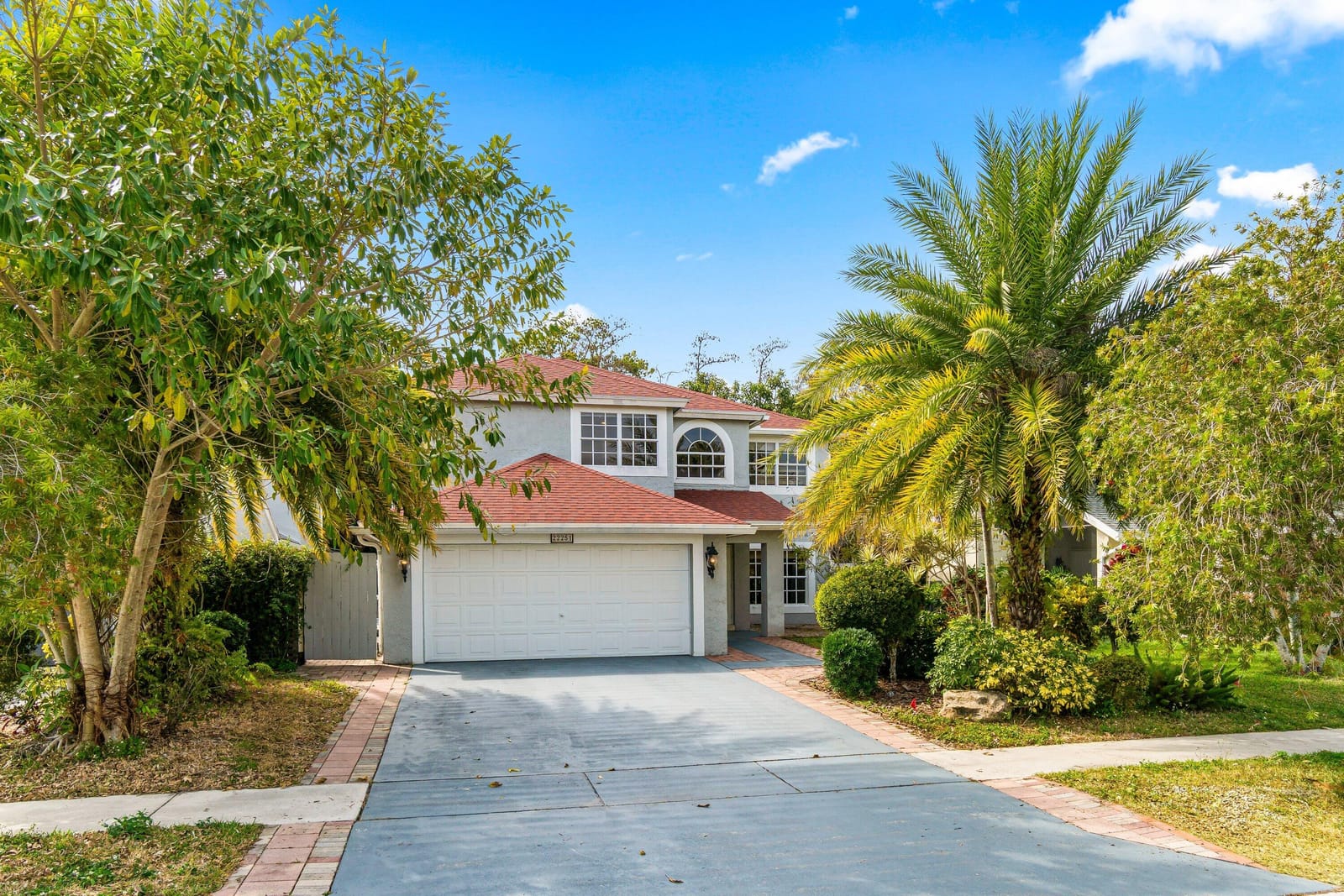 22251 Sands Point Drive — photo 2