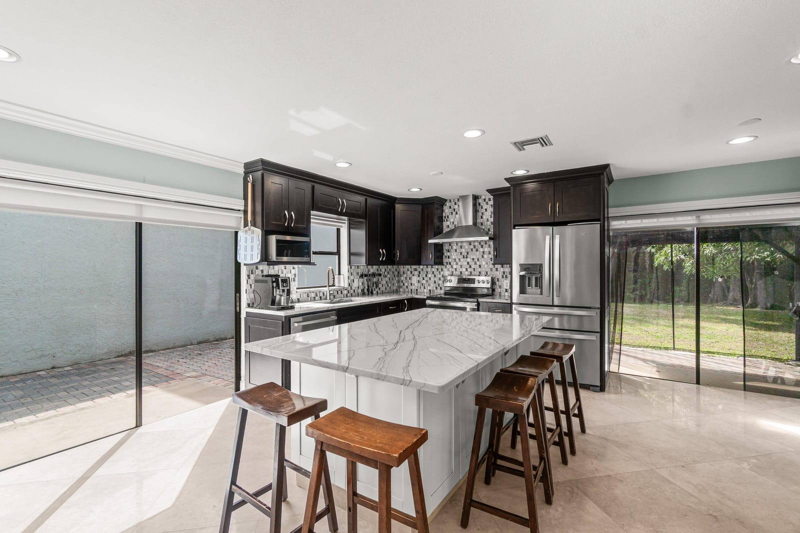 22251 Sands Point Drive — photo 10