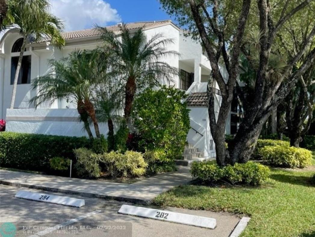7485 Glendevon Lane 1108, Delray Beach, FL 33446 photo 2