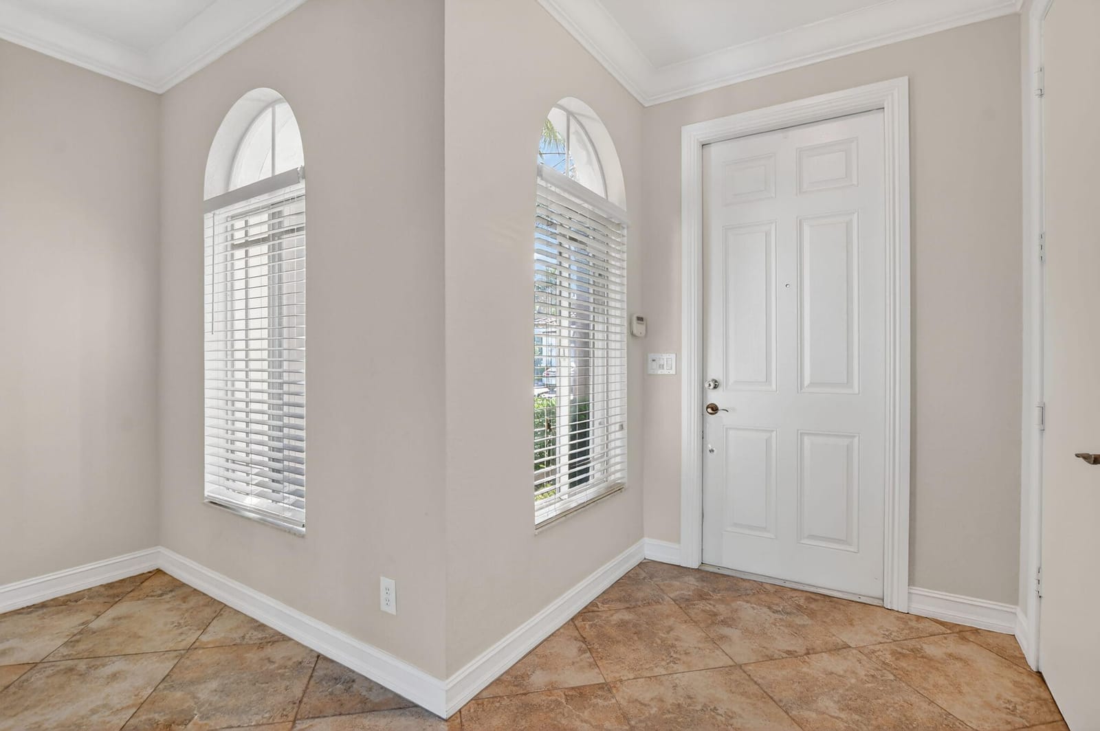 4040 Murano Bay Drive — photo 4