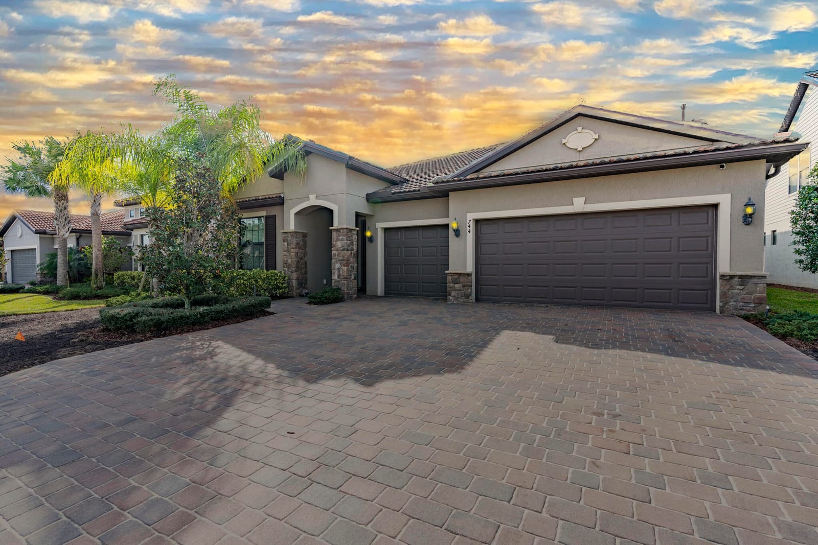 744 SE Villandry Way, Port St. Lucie, FL 34984