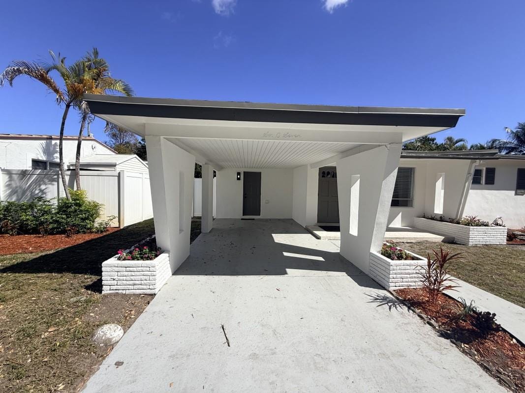 607 N Golf Drive — photo 3