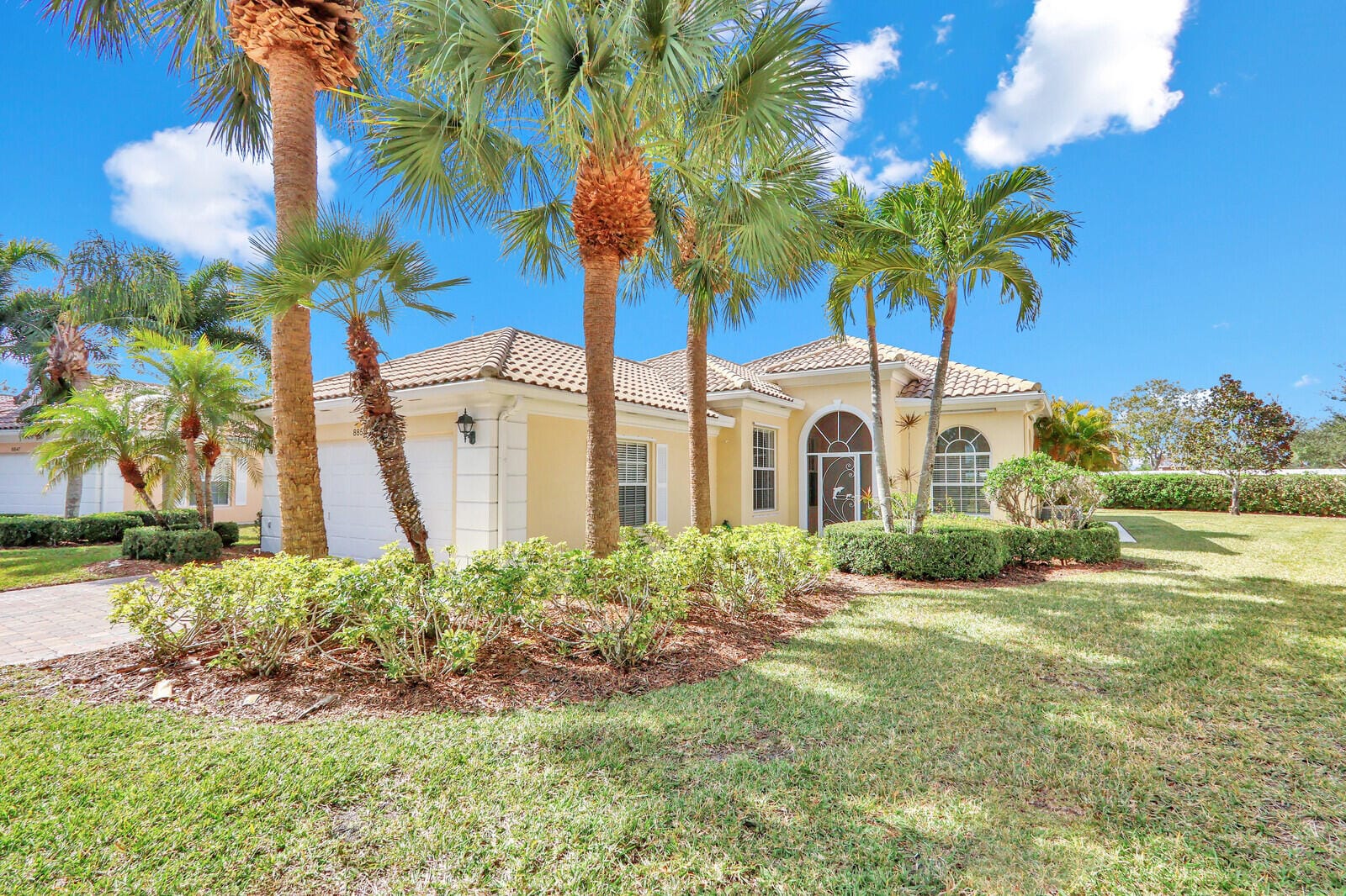 8851 Oldham Way, Palm Beach Gardens, FL 33412