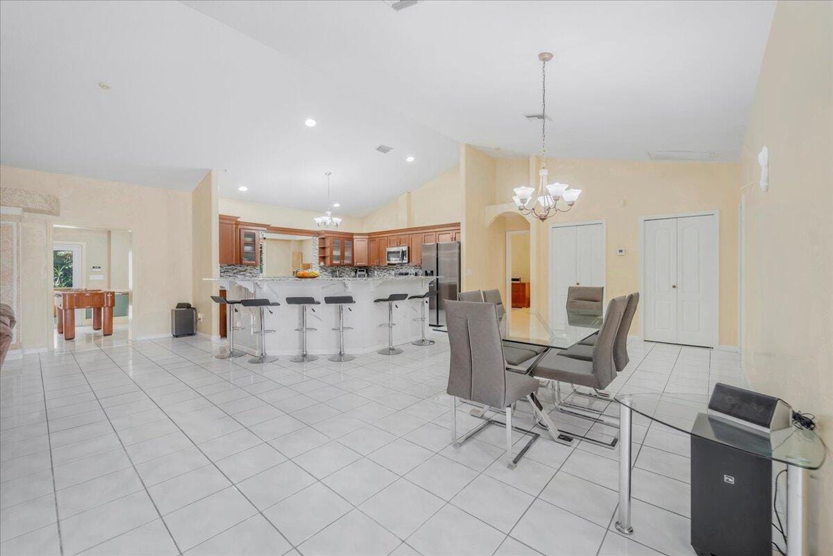 4001 Avocado Boulevard — photo 11