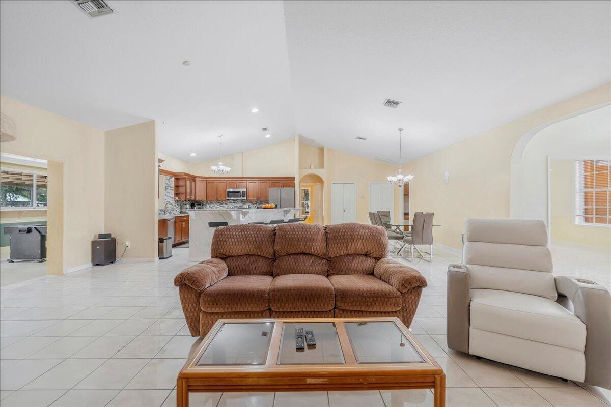 4001 Avocado Boulevard — photo 12