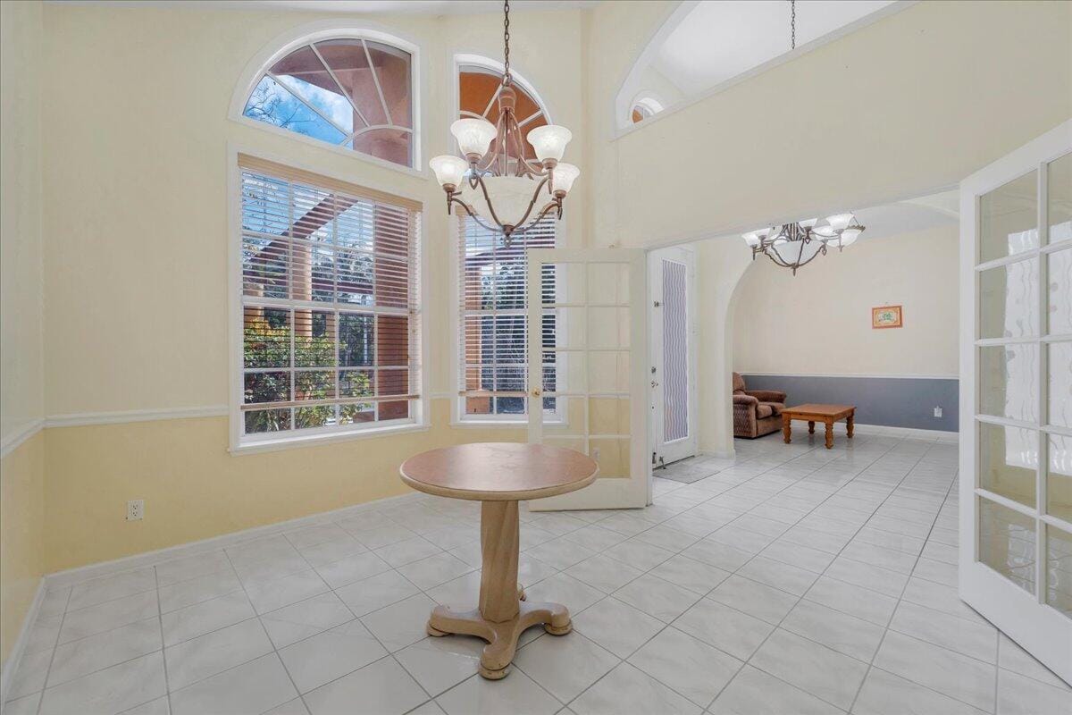 4001 Avocado Boulevard — photo 8