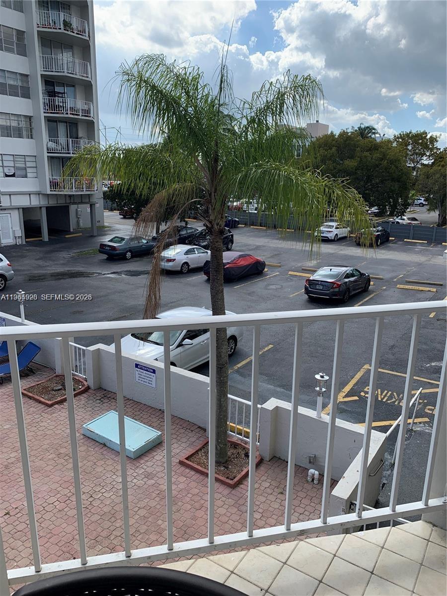 16740 NE 9th Avenue 206, North Miami Beach, FL 33162, North Miami Beach