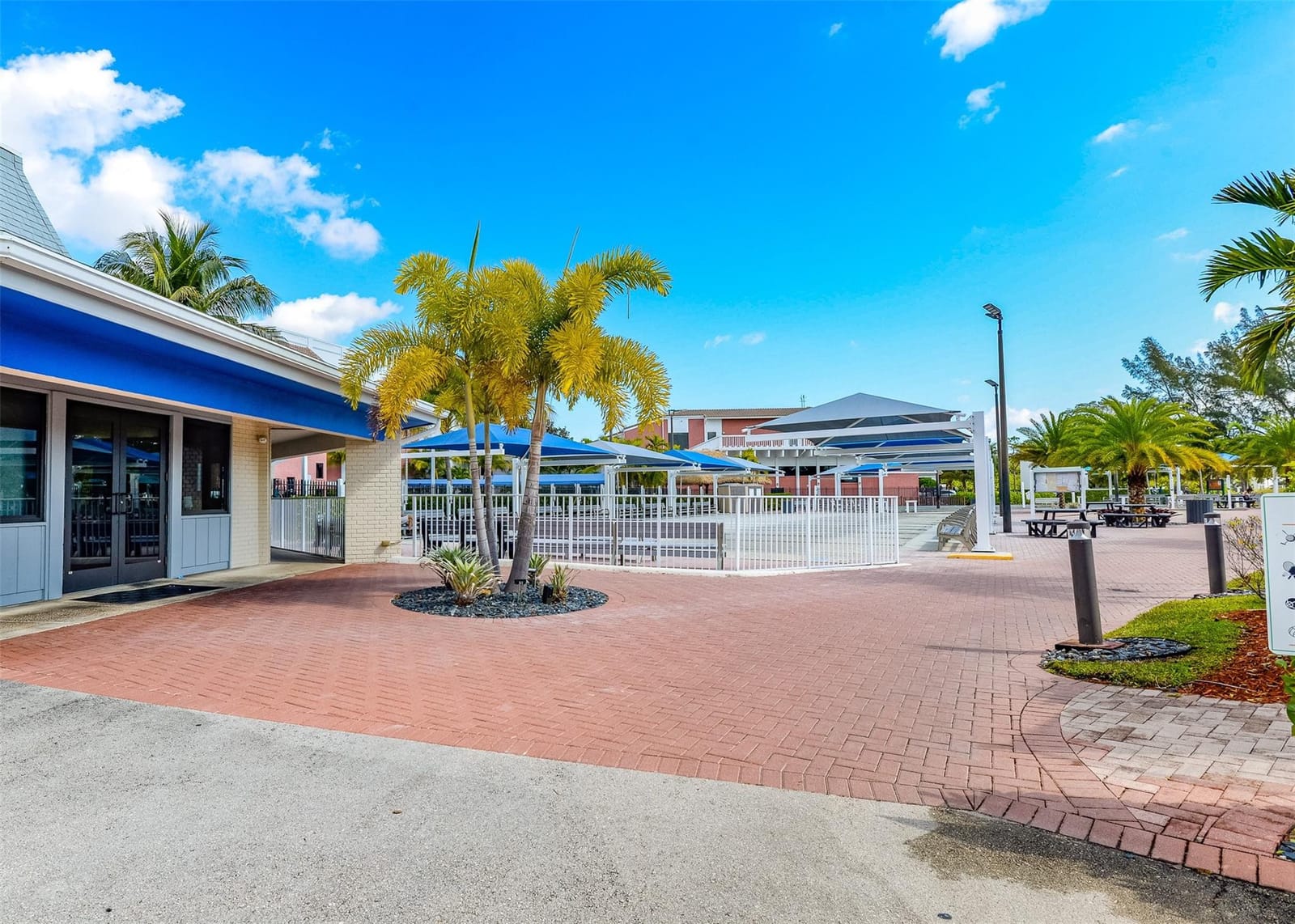 167 Lyndhurst L 167, Deerfield Beach, FL 33442 photo 24
