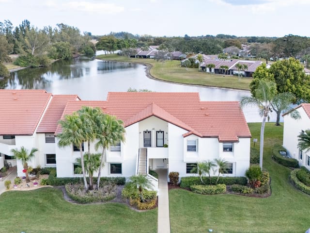 5829 Parkwalk Drive, sold in Coves At Parkwalk Condo, Boynton Beach, FL