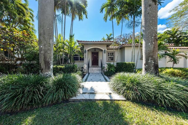 5990 SW 83rd Street, South Miami, FL 33143
