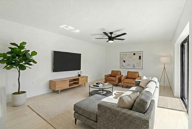 2897 SW 22nd Circle 44b, sold in Delray Oaks West Condo, Delray Beach, FL