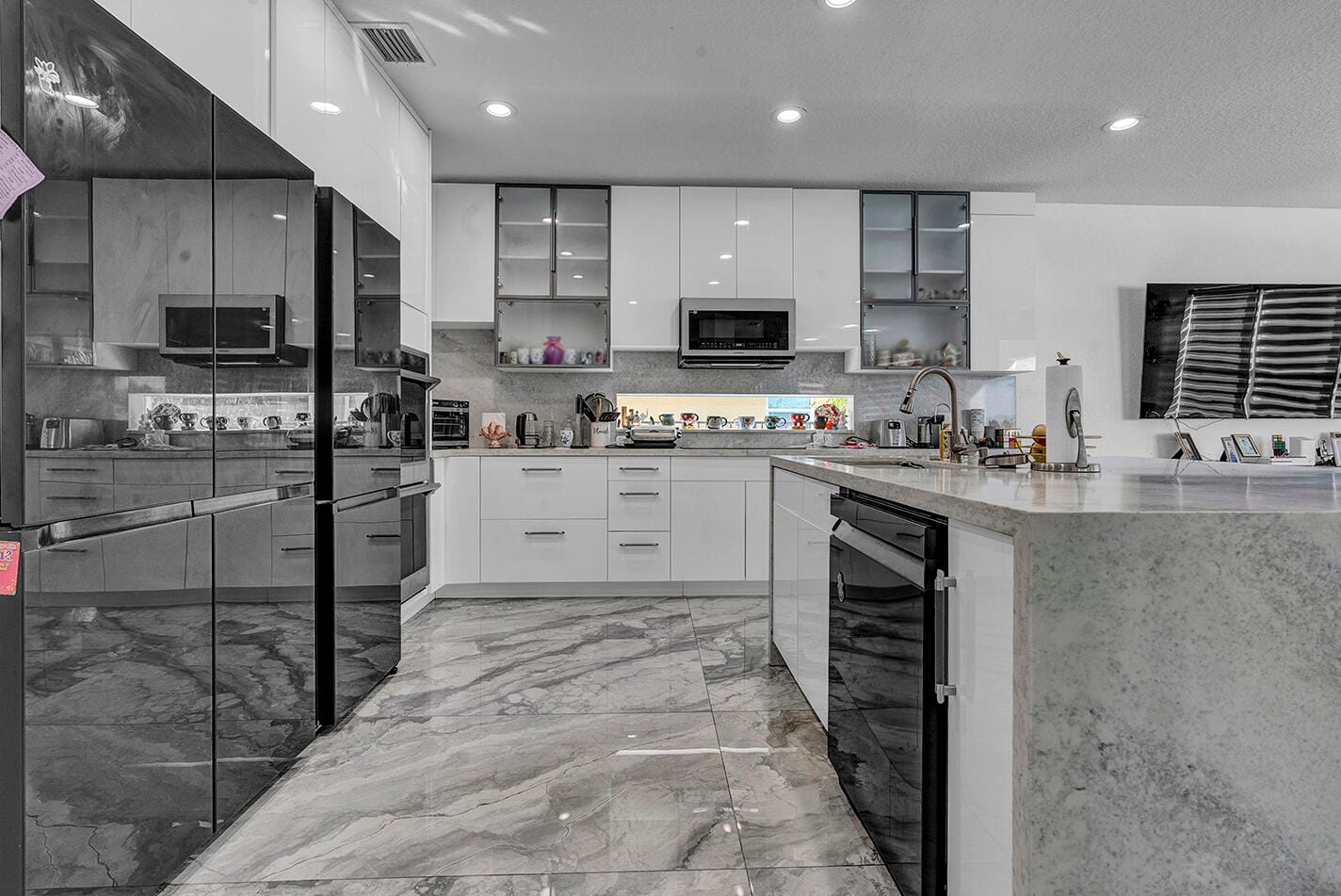 15643 Messina Isle Court — photo 11